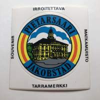Pietarsaari -Jakobstad -tarra, matkamuistotarra 1970-luvulta