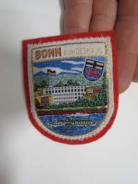 Bonn - Bundeshaus -hihamerkki, kangasmerkki -matkamuistomerkki