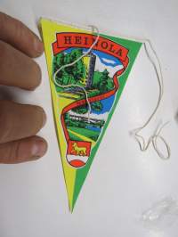 Heinola - näkötorni & silta -matkailuviiri, pikkukoko, pohjaväri keltainen & vihreä / souvenier pennant