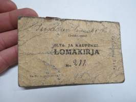 Ilta- ja kaupunkilomakirja nr 211 - 15.12.1935, Suomenlinna - Isosaaren linnake RT. 1. Tykkimies A.V. Vilhunen, allekirjoitus luutnantti Å. Sokajärvi