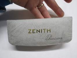 Zenith Precision -kellokotelo