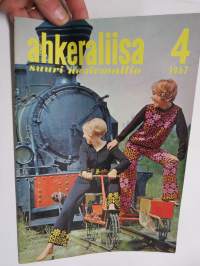 Ahkeraliisa 1967 nr 4 - suuri neulemallio