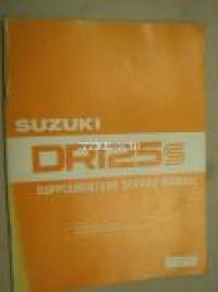 Suzuki DR125S supplementary service manual -korjaamokirjan lisäosa