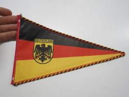 Deutschland (Saksa) -viiri, muovia