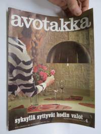 Avotakka 1967 nr 2, Kodin valot - valaisimet, Mökki talvea vasten, Vanha talo uudistetaan - Sakkolan tila - Lohja - Kalevi Sere, Metsään ja riistamaille, Taidetta ym
