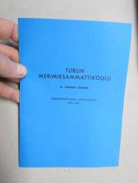 Turun Merimiesammattikolu Kl. Suomen JOutsen - toimintakertomus lukuvuodelta 1970-71