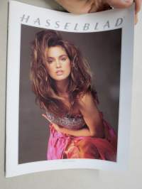 Hasselblad - The System, camerasystem (cover picture; Cindy Crawford) -brochure in english / kameraesite
