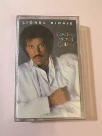 Lionel Richie  - Dancing in the ceiling (MOXC6158) -C-kasetti / Cassette