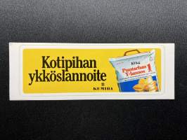 Kotipihan ykköslannoite -tarra