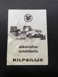 Jokamiehen autokilpailu KILPAILIJA -tarra