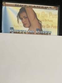 Pussy on pussy -aikuisviihde DVD