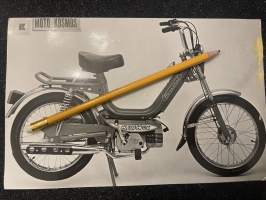 Kosmos Personal / II -mopedi / moottoripyörä tai niihin liittyvä -valokuva, promootiokuva / promotional photograph of a moped / motercycle / related