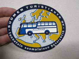 Suomen Turistiauto Oy - Tunnetuin suomalainen bussiyhtiö -matkalaukkumerkki