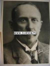 E. Virtamo -Wsoy:n kirjailijakuva