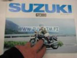 Suzuki GT380 moottoripyörä -myyntiesite