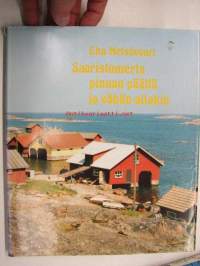 Saaristomerta pinnan päältä ja vähän altakin