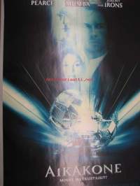 Aikakone -elokuvajuliste, Guy Pearce, Samatha Mumba, Jeremy Irons, Simon Wells