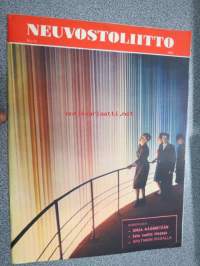 Neuvostoliitto 1961 nr 51; Jokia käännetään, Sata vuotta ilmassa, Sputnikin radalla, Ussurin taigan tulia, Suuri runoilija Taras Shevtshenko